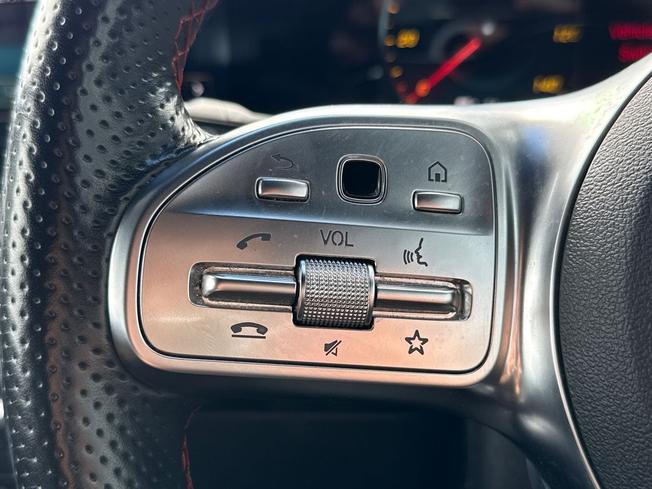 MERCEDES-BENZ Eqa Photo 16