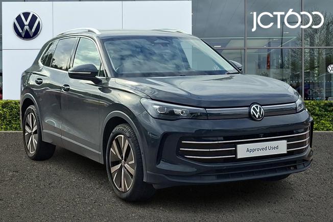 Volkswagen Tiguan Photo 1