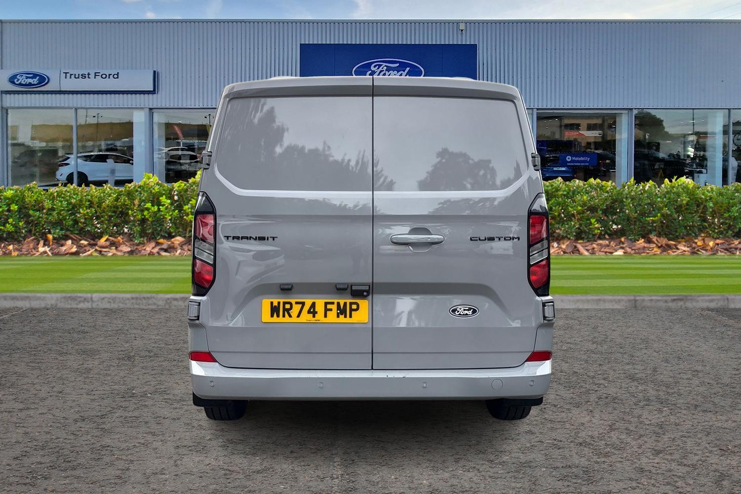 Ford TRANSIT CUSTOM Photo 12