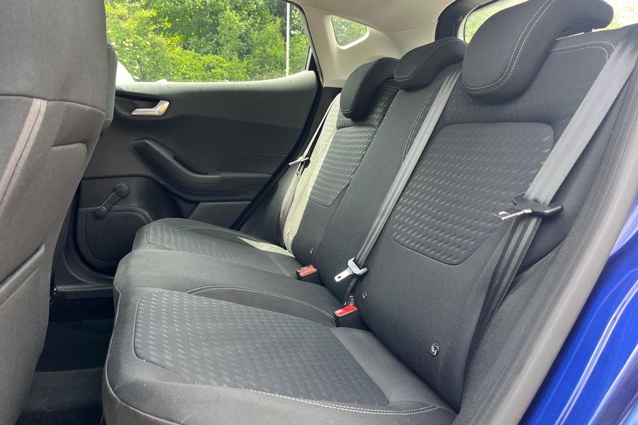 Ford Fiesta Photo autoimg-b911822bb3b451375b0dd3877db89e152c7b36b5.jpg