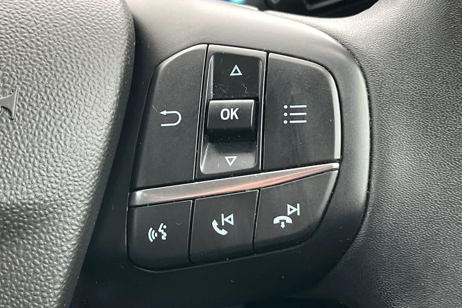 Ford FIESTA Photo autoimg-b91277db0cad2ea1af044abf5f456e9de7ca6005.jpg