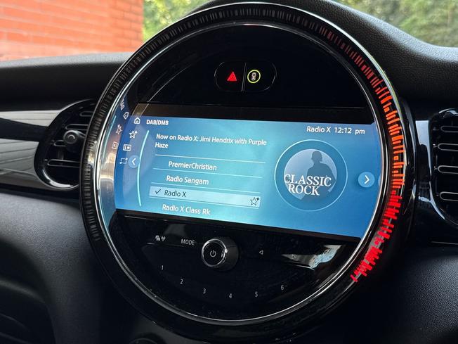 MINI Electric Hatch Photo 14