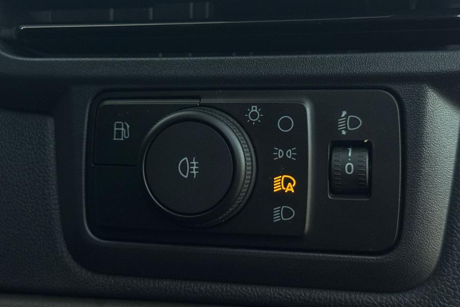 Ford TRANSIT CUSTOM Photo autoimg-b91b11f6c5a3ff1d3e1a97aedc472b4565a5738e.jpg