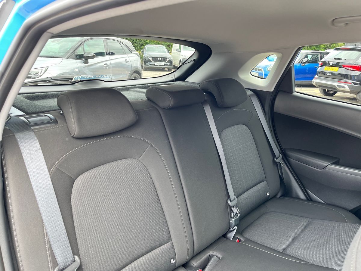 Hyundai KONA Photo 29