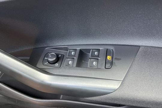 Volkswagen Polo Photo autoimg-b91fc77a9e2be2684785b09aee7a70d482ae3c82.jpg