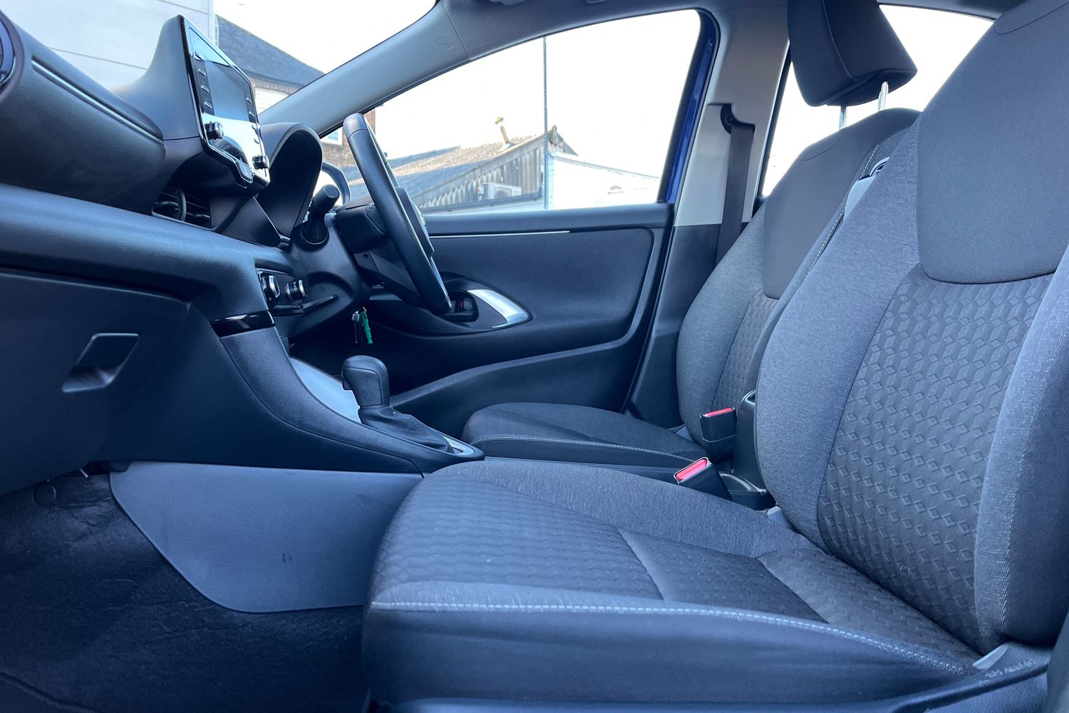 Toyota YARIS Photo 18