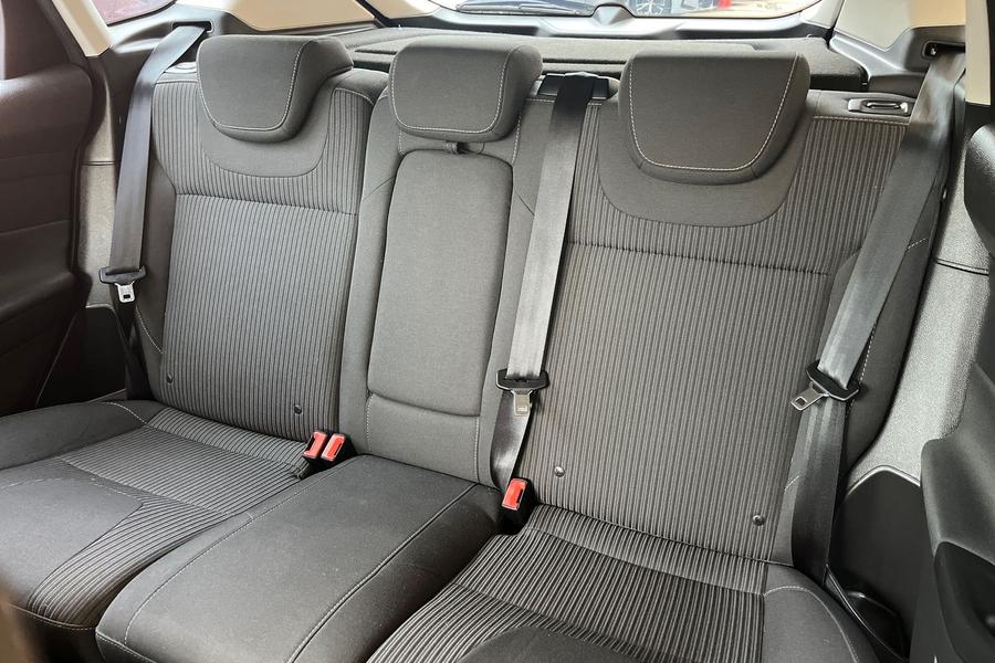 Ford Focus Photo autoimg-b92542b41e8a478a49e5cd4e4e6acbee6e2d8bb6.jpg