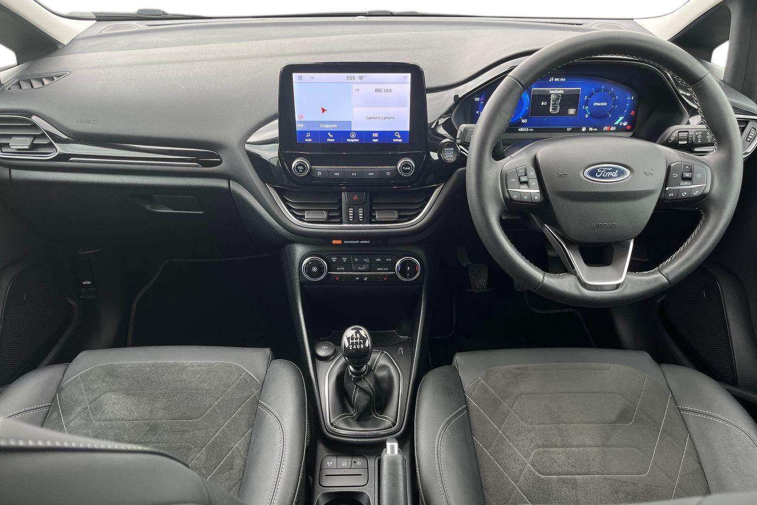Ford FIESTA Photo 9