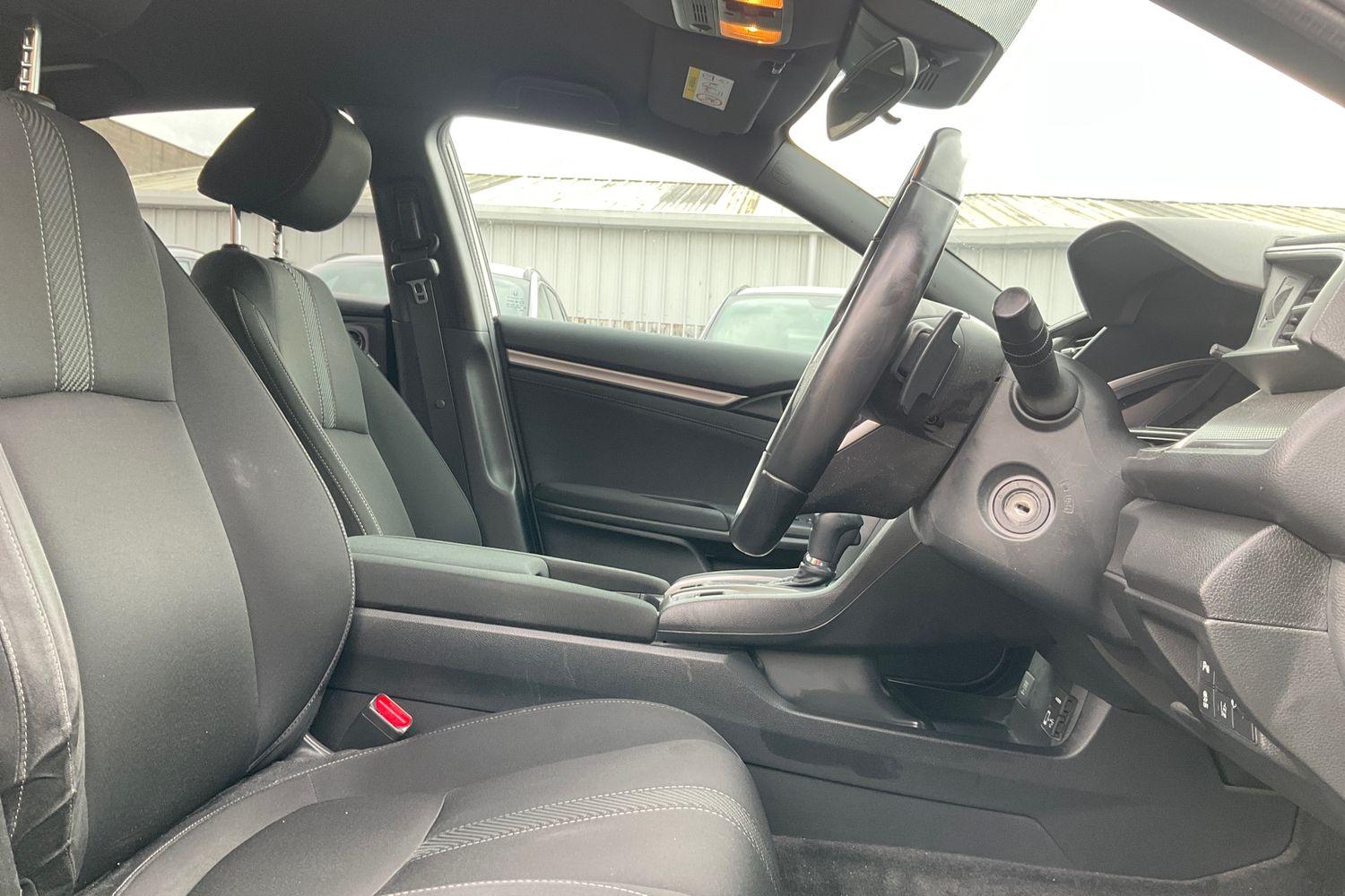 Honda CIVIC Photo 16