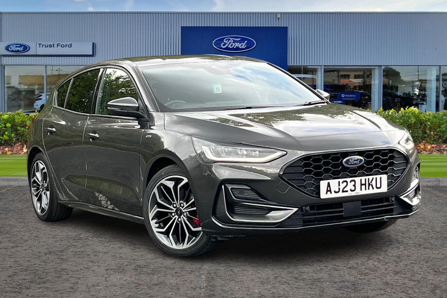 Ford Focus Photo 0