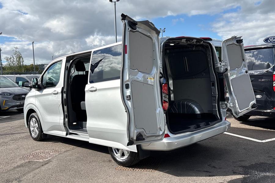 Ford TRANSIT CUSTOM Photo autoimg-b928a3c4b69d22bb9facd0ecb349785dbaea24bb.jpg