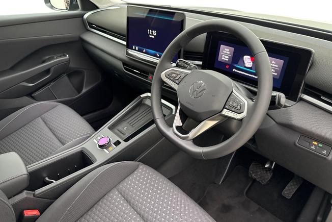 VOLKSWAGEN T-Roc Photo 6