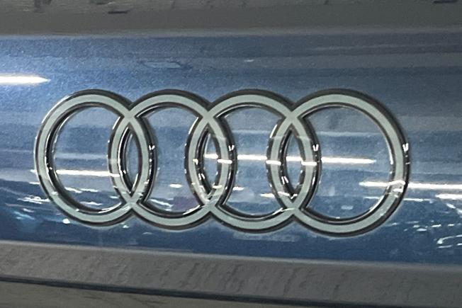 Audi Q7 Photo 35
