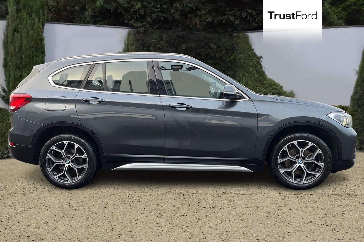 BMW X1 Photo 2