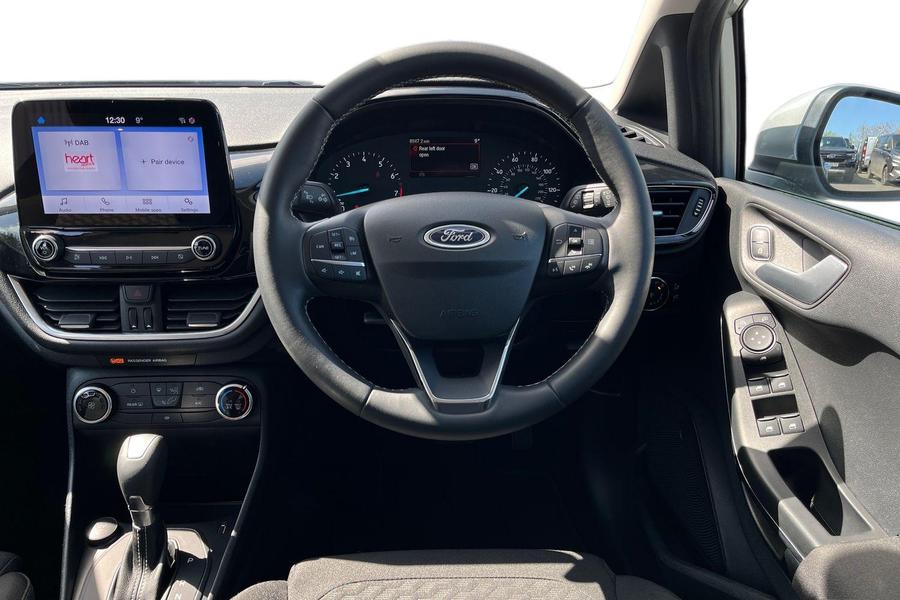 Ford FIESTA Photo autoimg-b92c8ef0e3b10d562ab1536733fc82bdfb5b6fd0.jpg