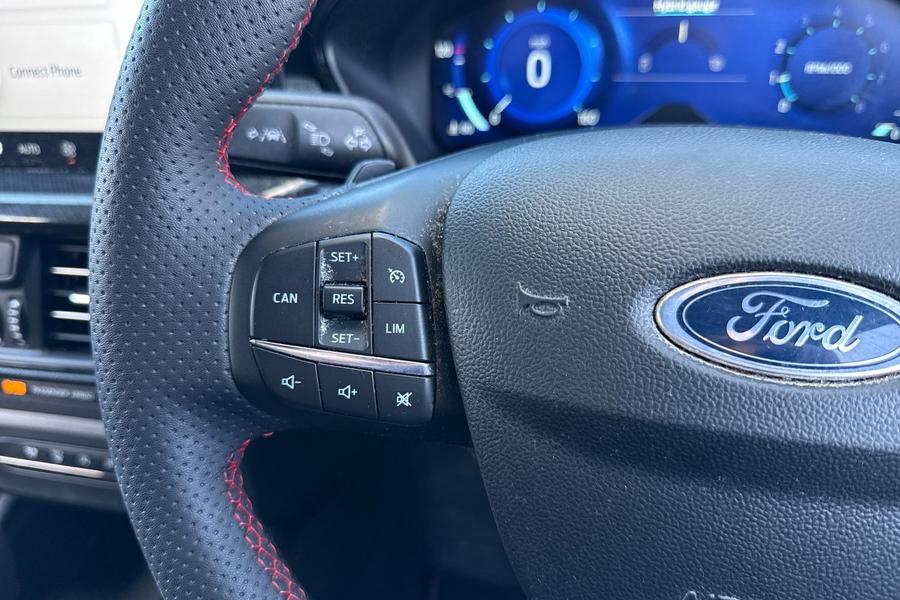 Ford Focus Photo autoimg-b92d5b1a633b2b7c040f804cb106f79b333526d8.jpg