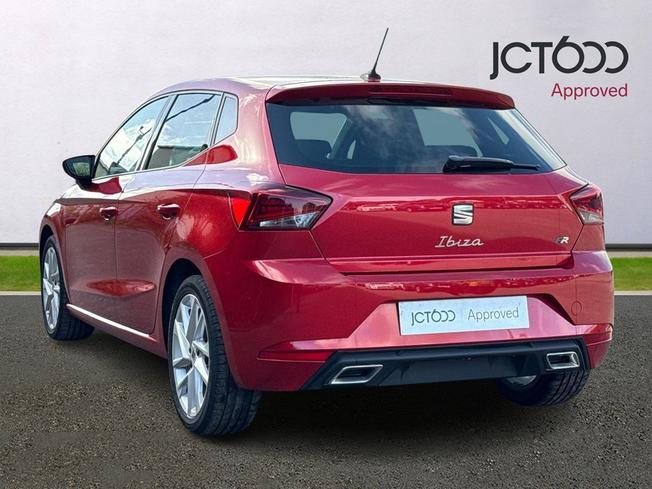 SEAT Ibiza Photo 3