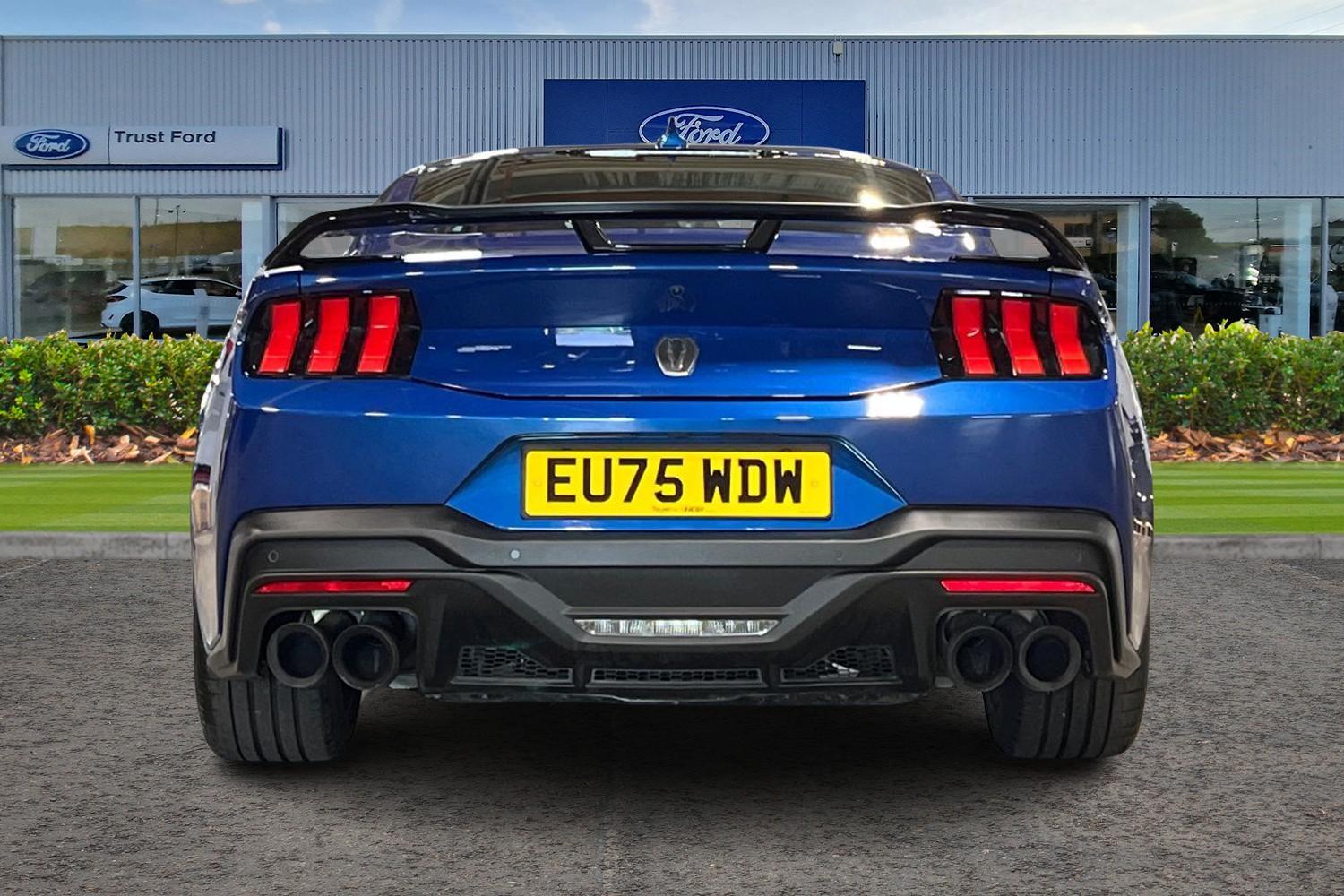 Ford MUSTANG Photo 6