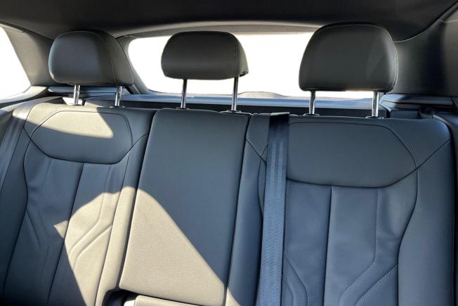 AUDI Q3 Photo 9