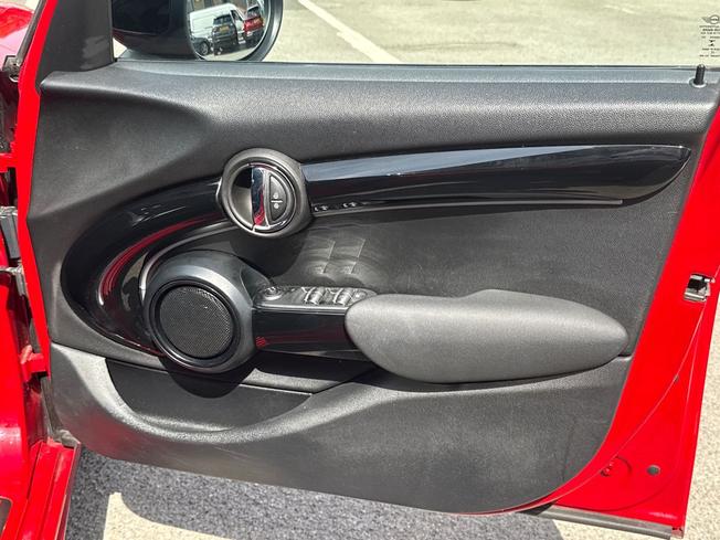 MINI Hatch Photo 27