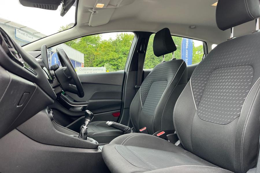 Ford Fiesta Photo autoimg-b9332db1c16e3ccda0fdf808951bb879e29e5ff4.jpg