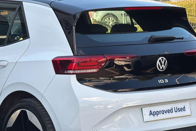 VOLKSWAGEN ID.3 Photo 49