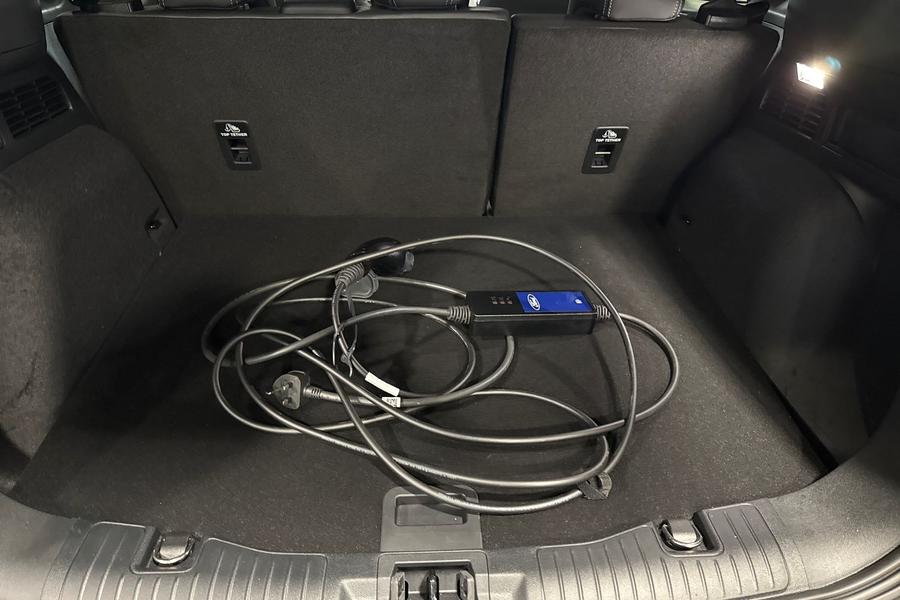 Ford Kuga Photo autoimg-b93566e642a52bbf02d1f97194550028303e7ad2.jpg