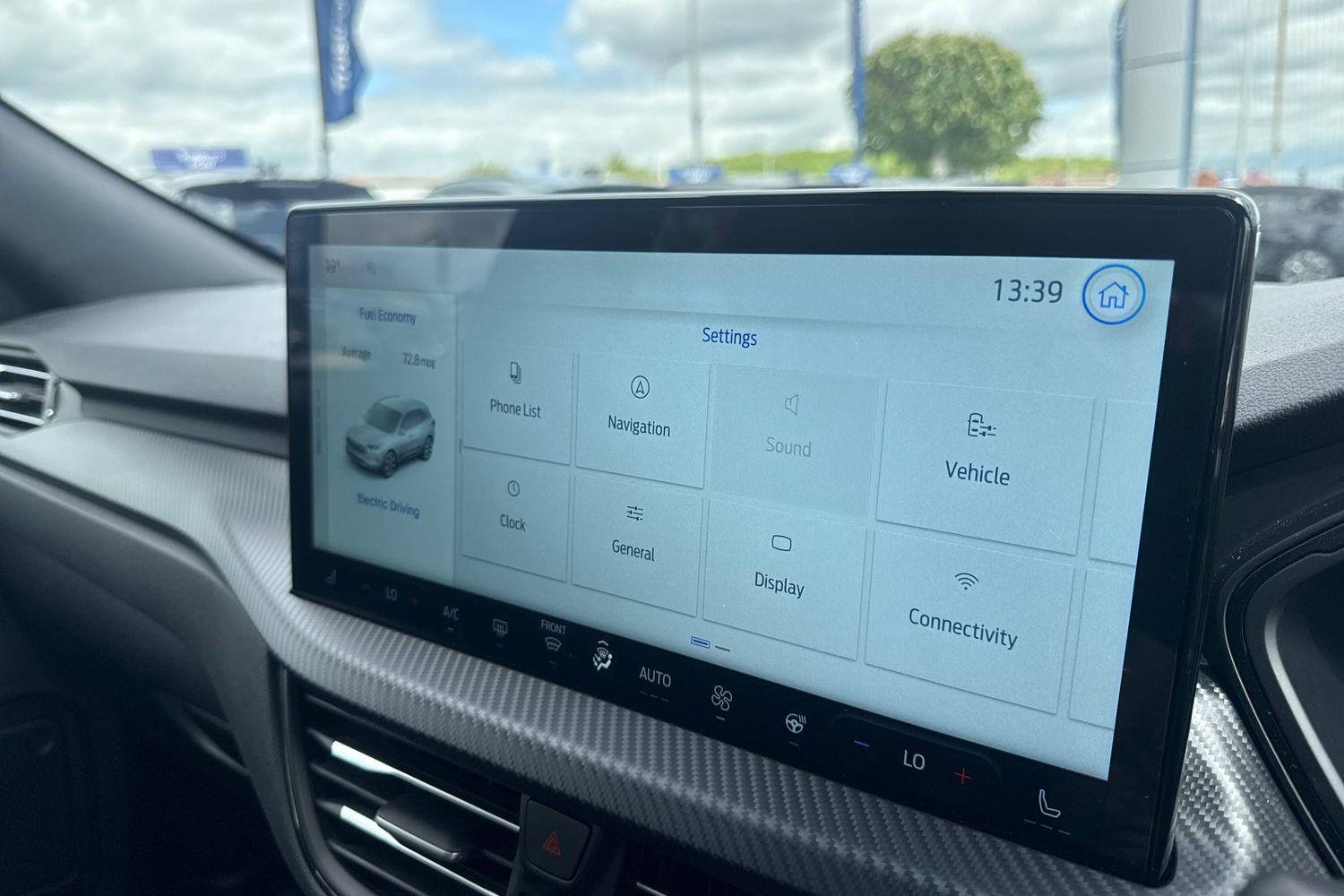 Ford KUGA Photo 26