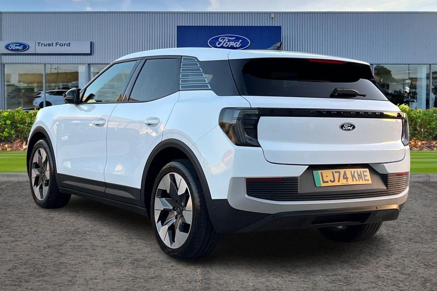 Ford Explorer Photo autoimg-b93c0e69530c83b8c845517072ed0f020bf3ee08.jpg