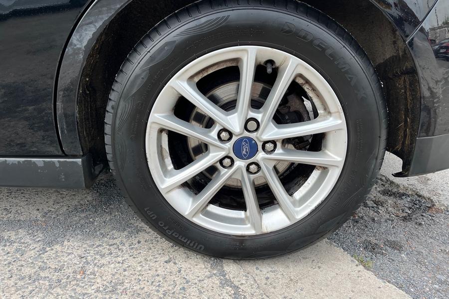 Ford C-MAX Photo autoimg-b9452c664c9d4005d3e93af5568ba0d2224b8042.jpg