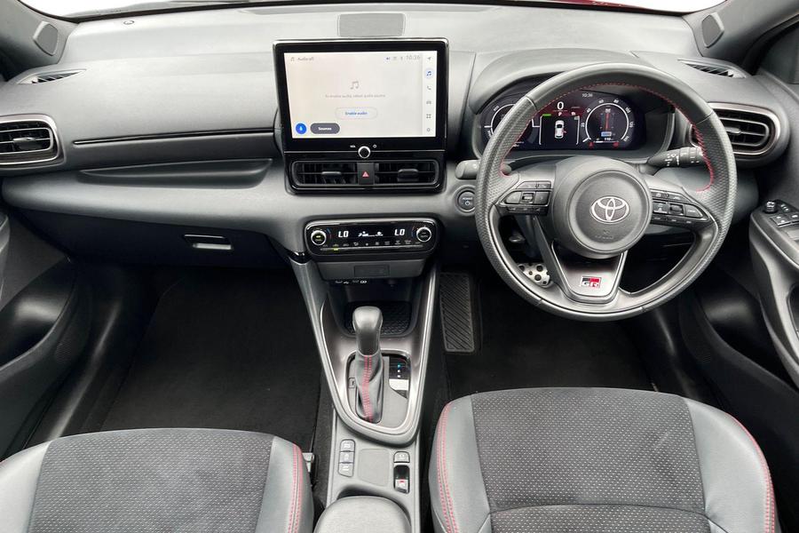 Toyota YARIS Photo autoimg-b945911f5a277da7dff5e78d20b4d71a9246d894.jpg