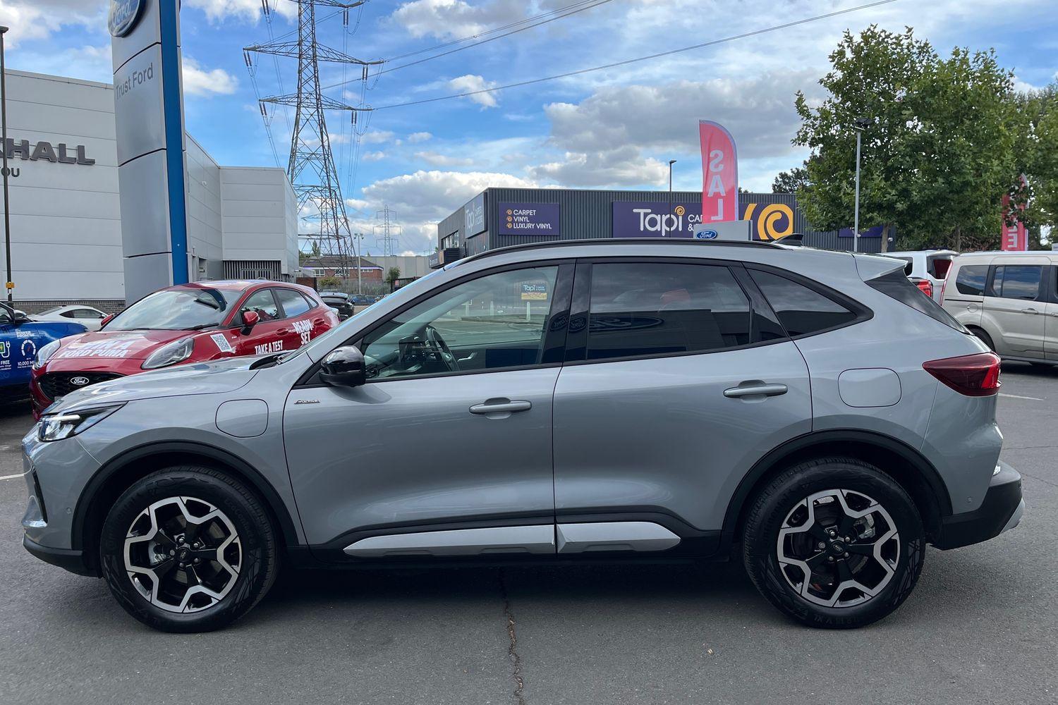 Ford KUGA Photo 31