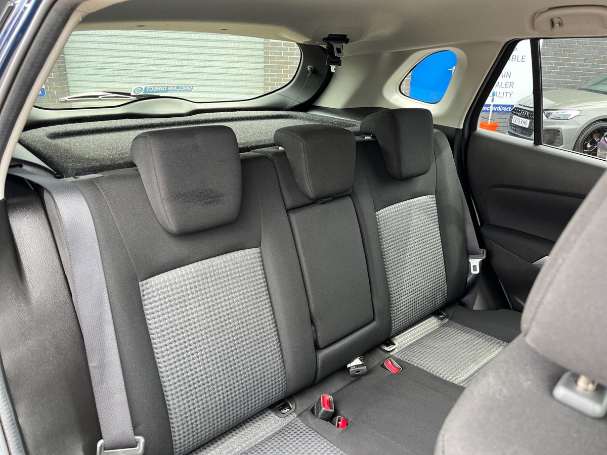 Suzuki S-Cross Photo 26