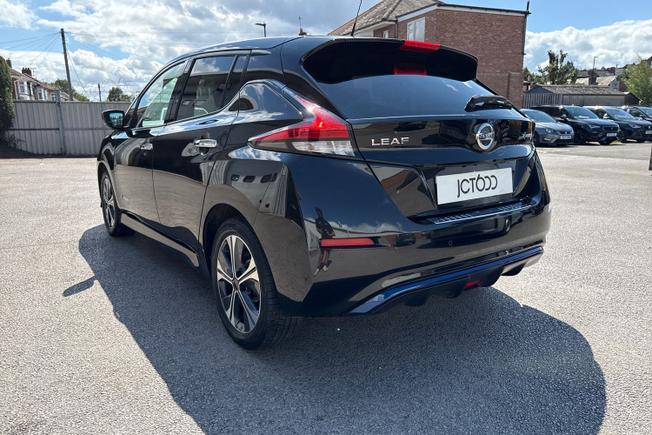 NISSAN Leaf Photo 23