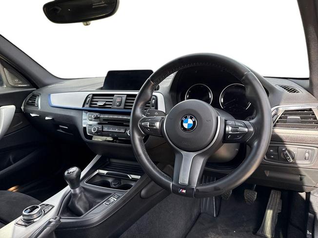 BMW 1 Series Photo 6