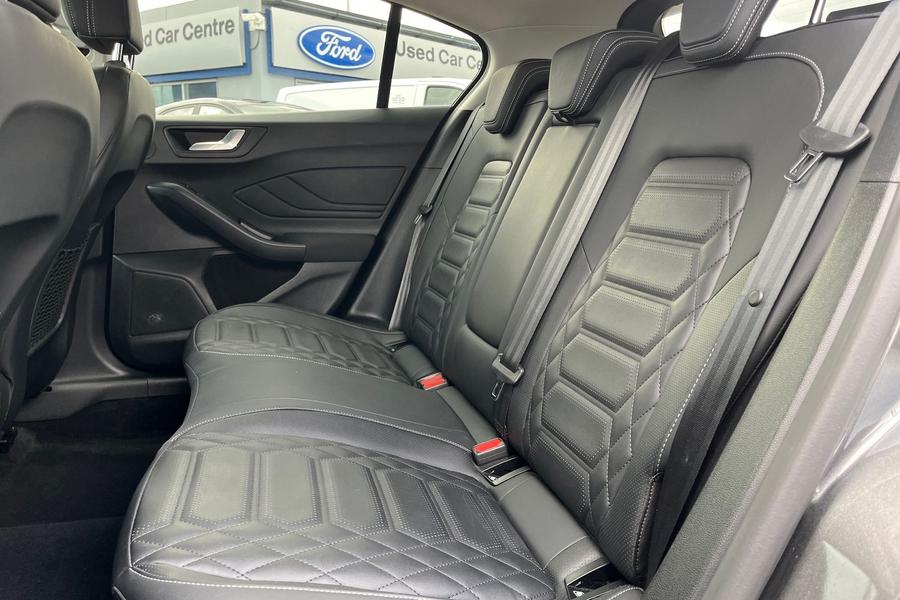 Ford FOCUS Photo autoimg-b95242244a8e727ca09f0e88026917a40bffc3e8.jpg