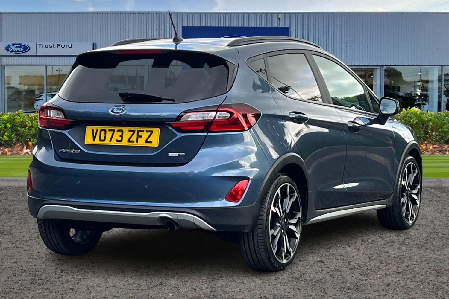 Ford Fiesta Photo 3
