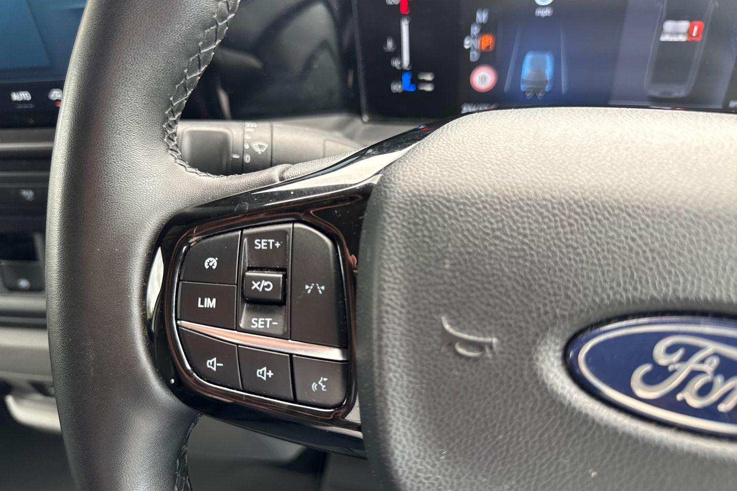 Ford TRANSIT CUSTOM Photo 31