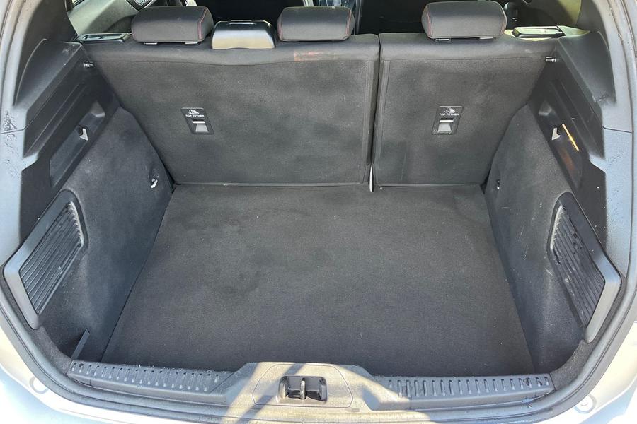 Ford FOCUS Photo autoimg-b957e9c6a3e7d6df2c3edebdcd510f408ef34a7d.jpg