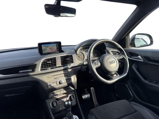 AUDI Q3 Photo 2