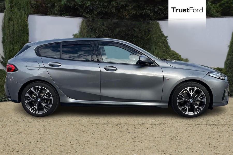 BMW 1 SERIES Photo autoimg-b9623c9c8fb0cdfa2aedada921e5c27c5d1fd6f5.jpg