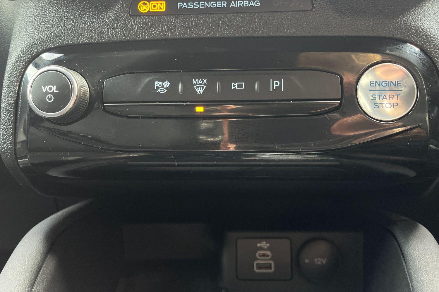 Ford Kuga Photo 25