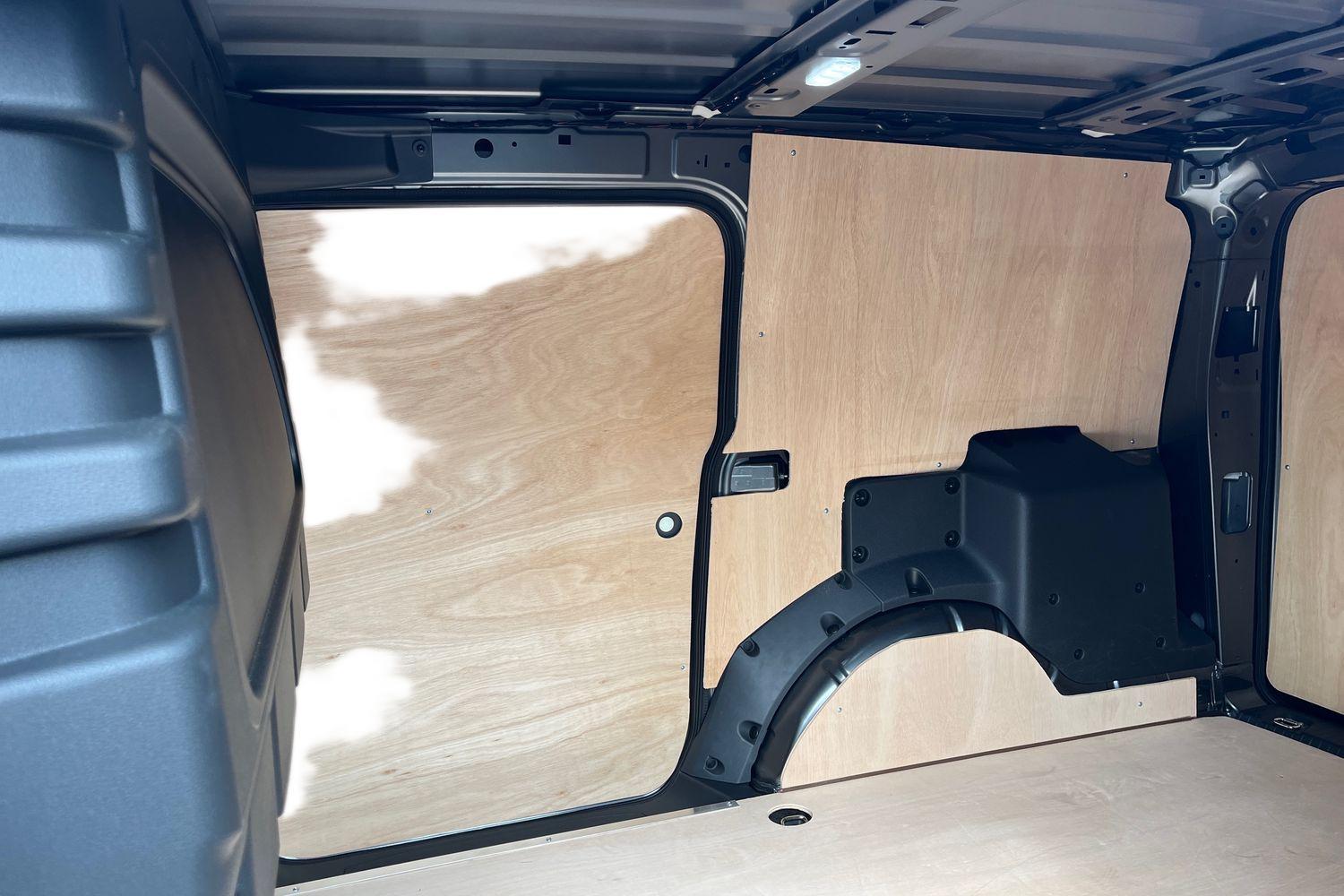 Ford TRANSIT CONNECT Photo 10