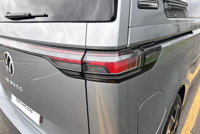 VOLKSWAGEN Id. Buzz Photo 18