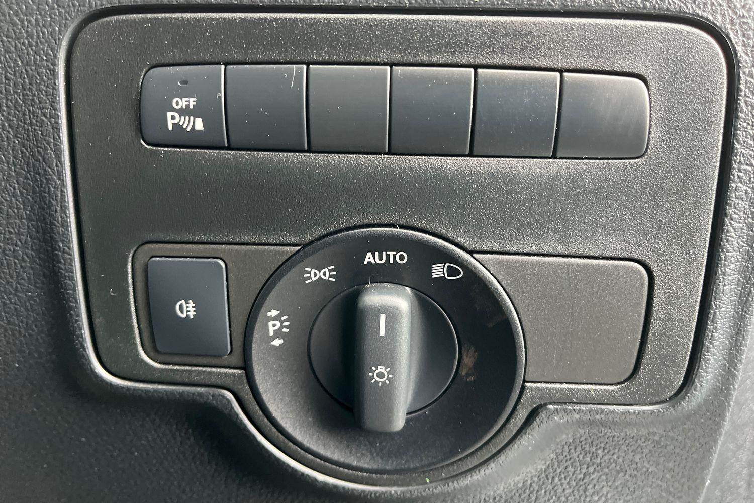 Mercedes-Benz VITO Photo 29