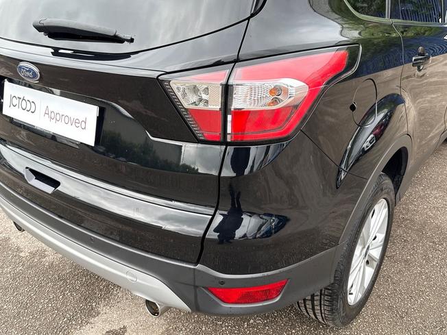FORD Kuga Photo 18