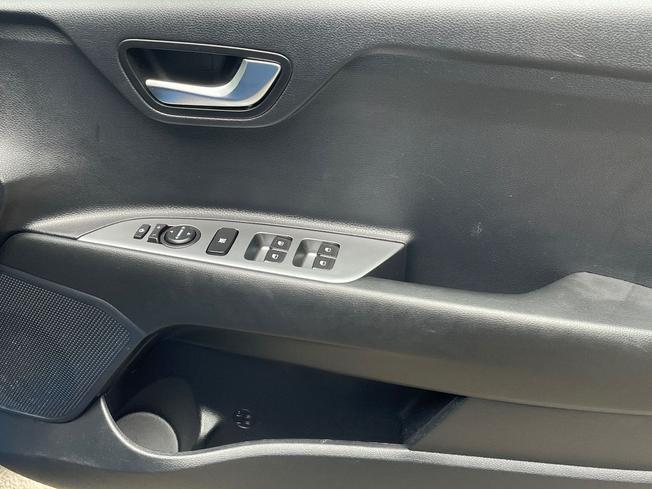 KIA Stonic Photo 29