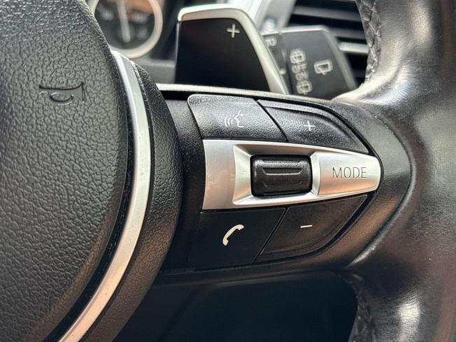 BMW 3 Series Photo 17