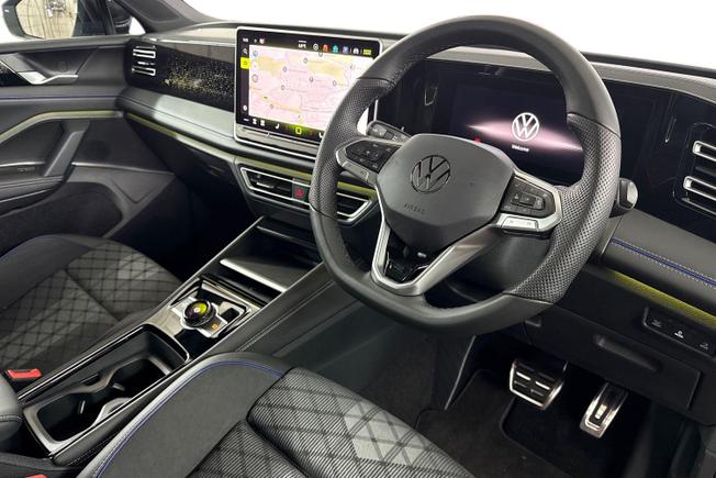 VOLKSWAGEN Tiguan Photo 6