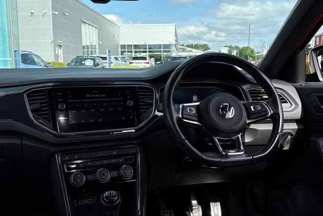 VOLKSWAGEN T-Roc Photo 40